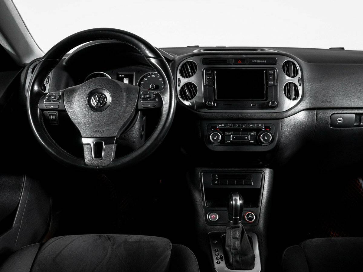 Volkswagen Tiguan с пробегом — 2015 год. Фото: #11