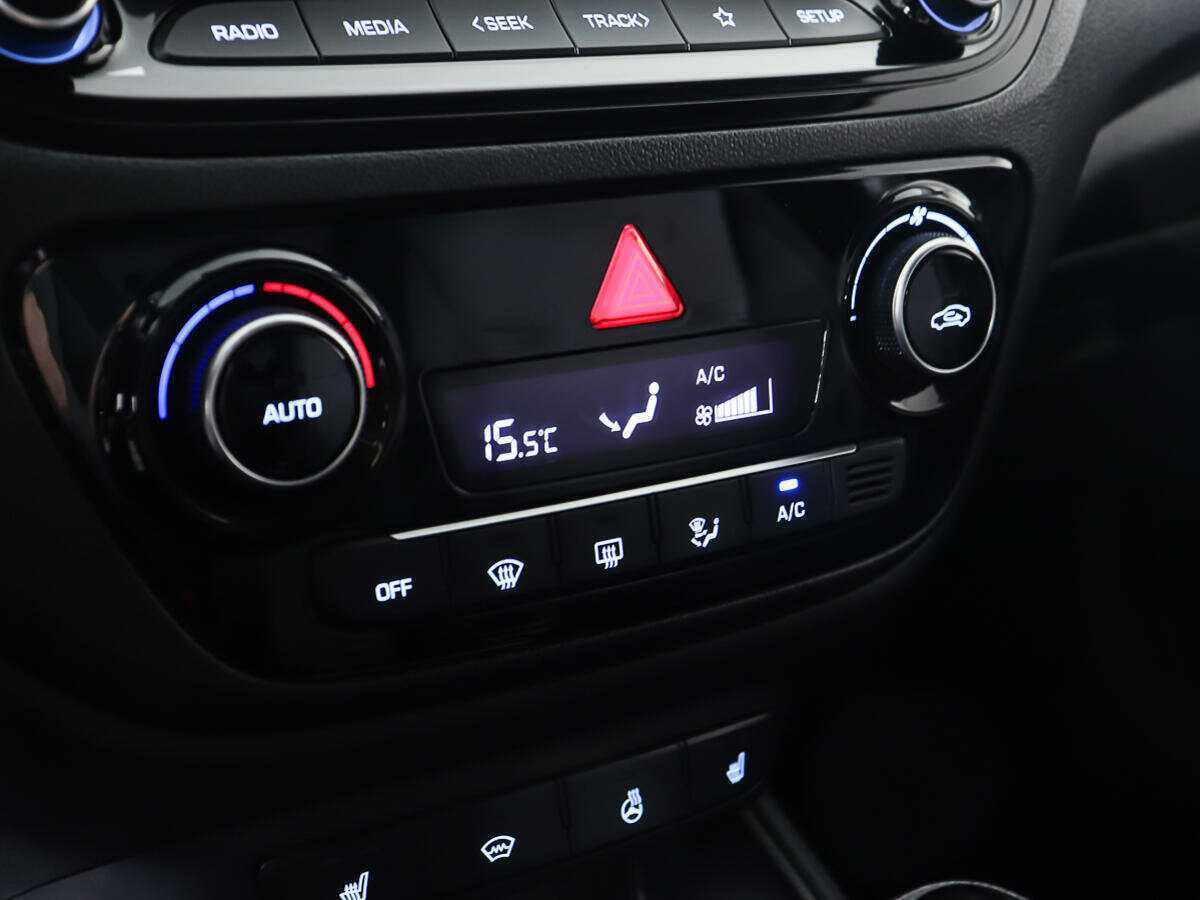 Hyundai Solaris с пробегом — 2022 год. Фото: #21