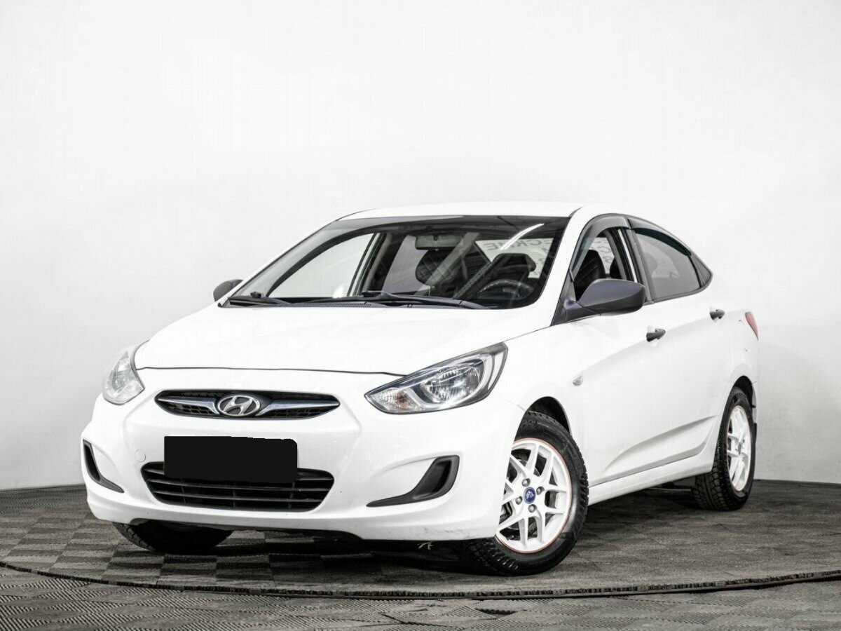 Hyundai Solaris с пробегом — 2013 год. Посмотреть фото