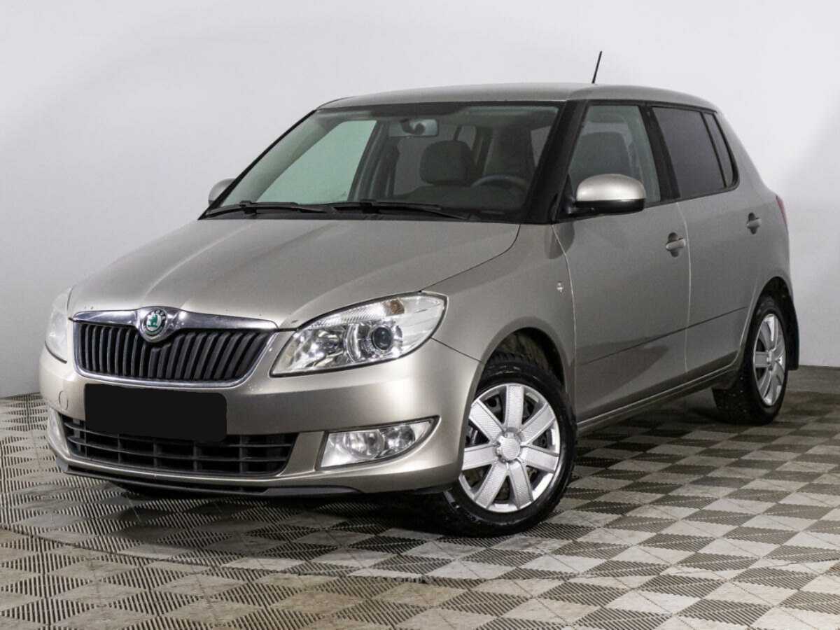Skoda Fabia с пробегом — 2012 год. Посмотреть фото