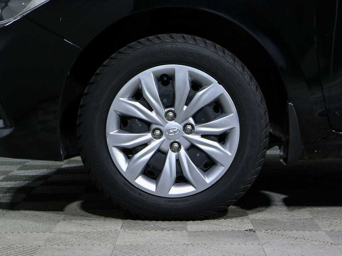 Hyundai Solaris с пробегом — 2019 год. Фото: #9