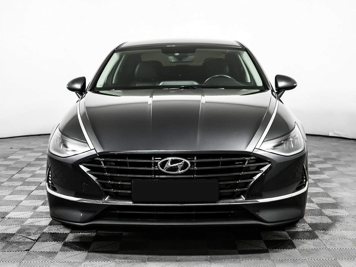 Hyundai Sonata с пробегом — 2020 год. Фото: #1
