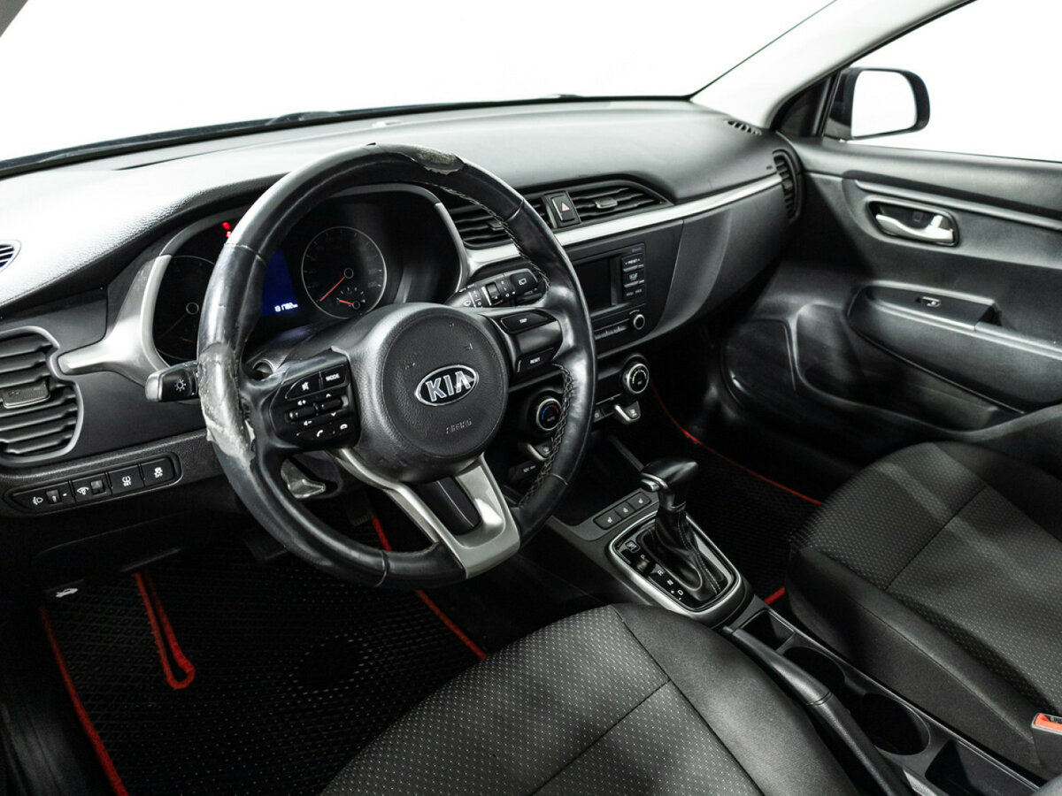 Kia Rio с пробегом — 2020 год. Фото: #10