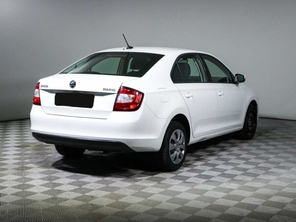 Skoda Rapid с пробегом — 2019 год. Фото: #3