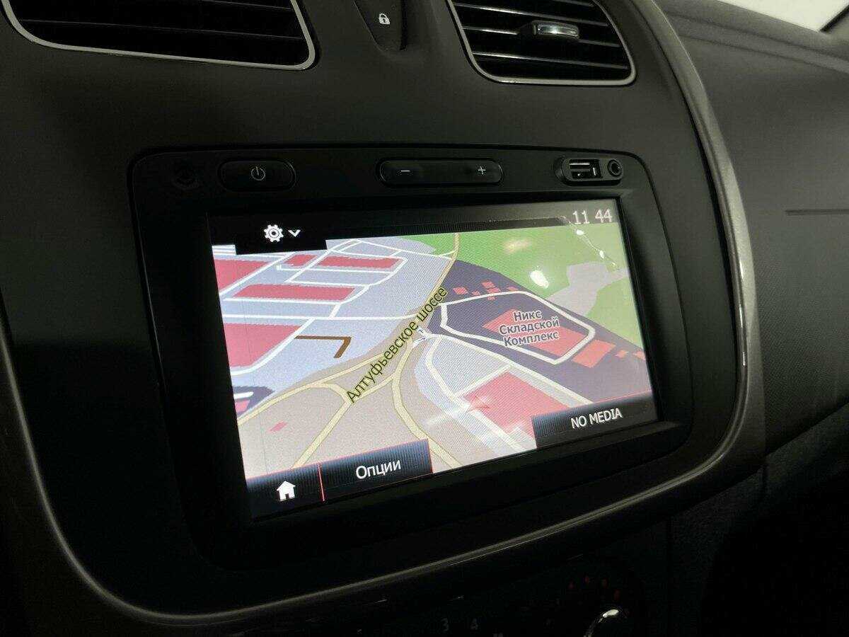 Renault Logan с пробегом — 2020 год. Фото: #12