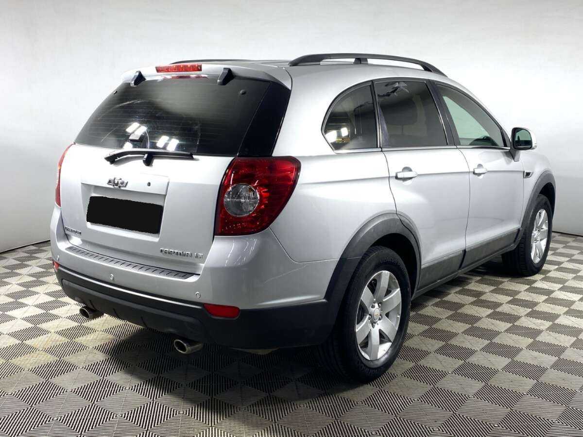 Chevrolet Captiva с пробегом — 2012 год. Фото: #3