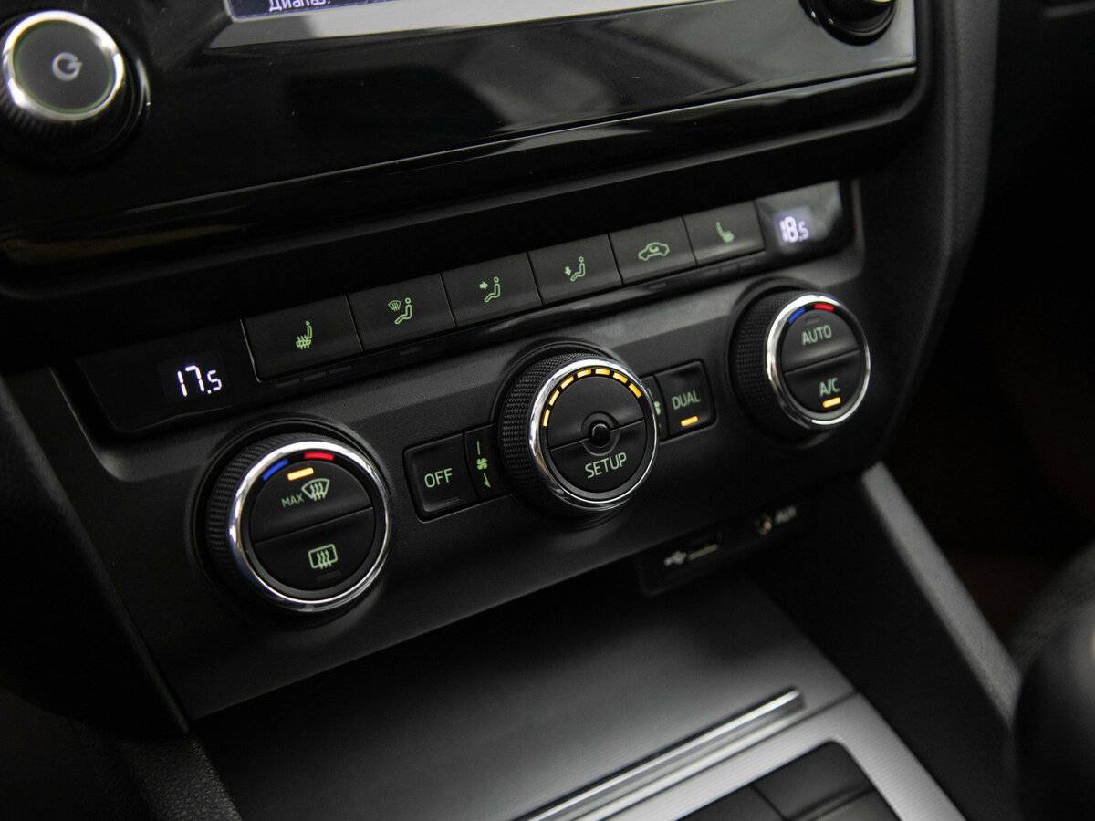 Skoda Octavia с пробегом — 2013 год. Фото: #10