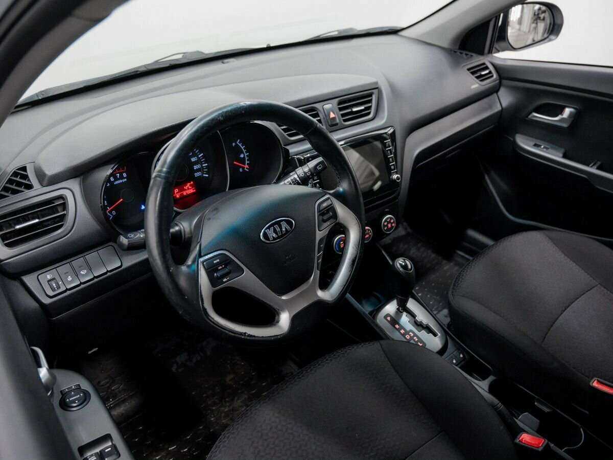 Kia Rio с пробегом — 2017 год. Фото: #12