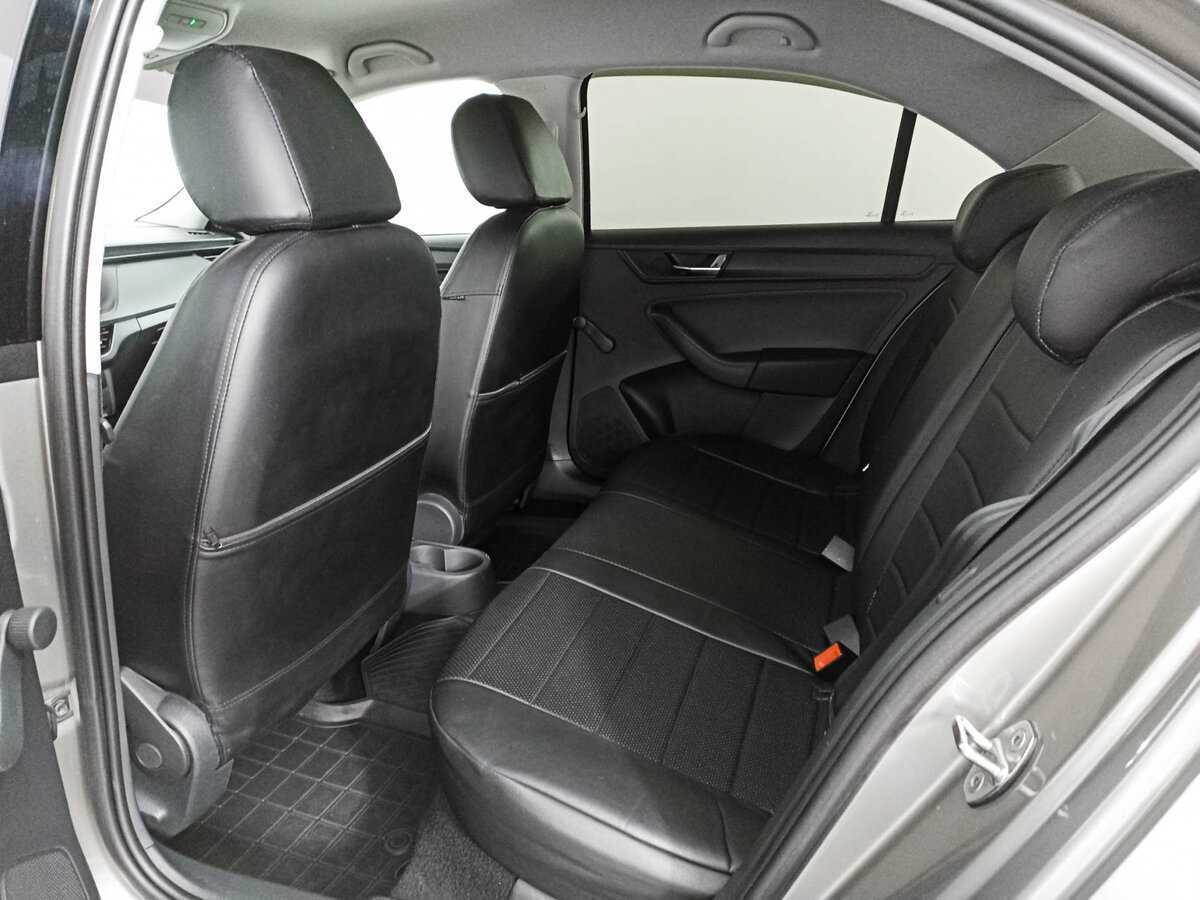 Skoda Rapid с пробегом — 2020 год. Фото: #9