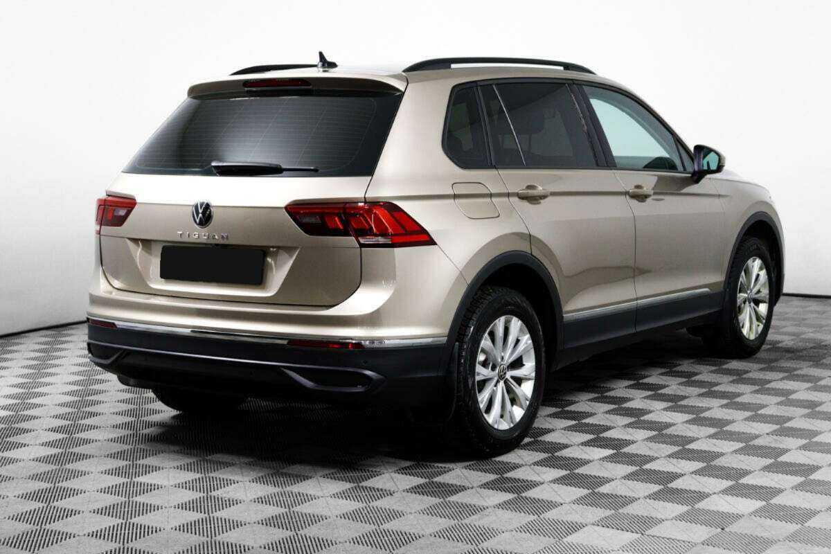 Volkswagen Tiguan с пробегом — 2021 год. Фото: #4
