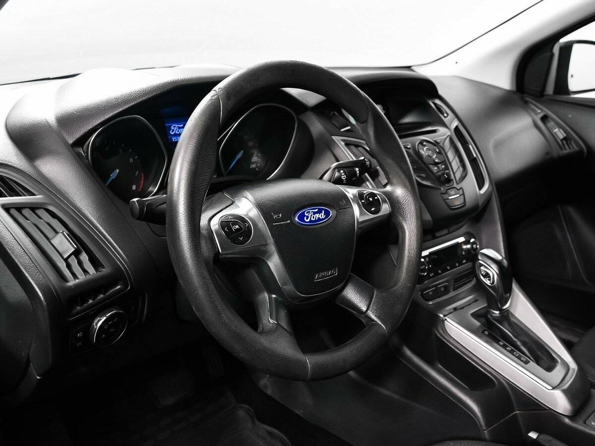 Ford Focus с пробегом — 2012 год. Фото: #11