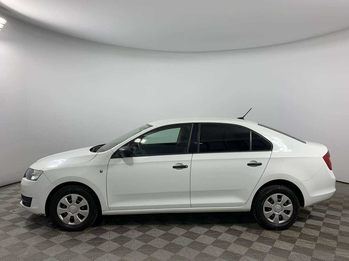 Skoda Rapid с пробегом — 2017 год. Фото: #7