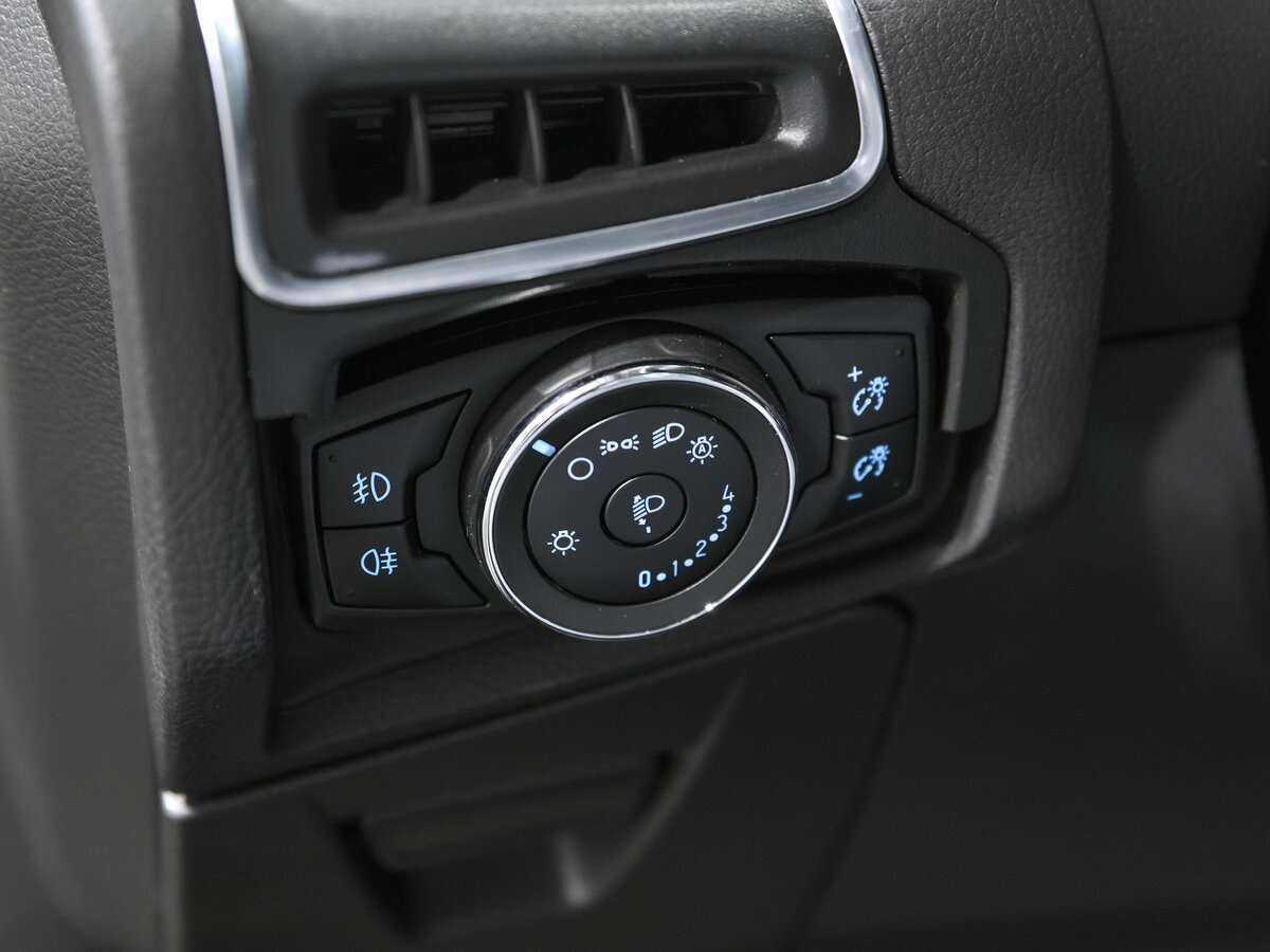 Ford Focus с пробегом — 2013 год. Фото: #12