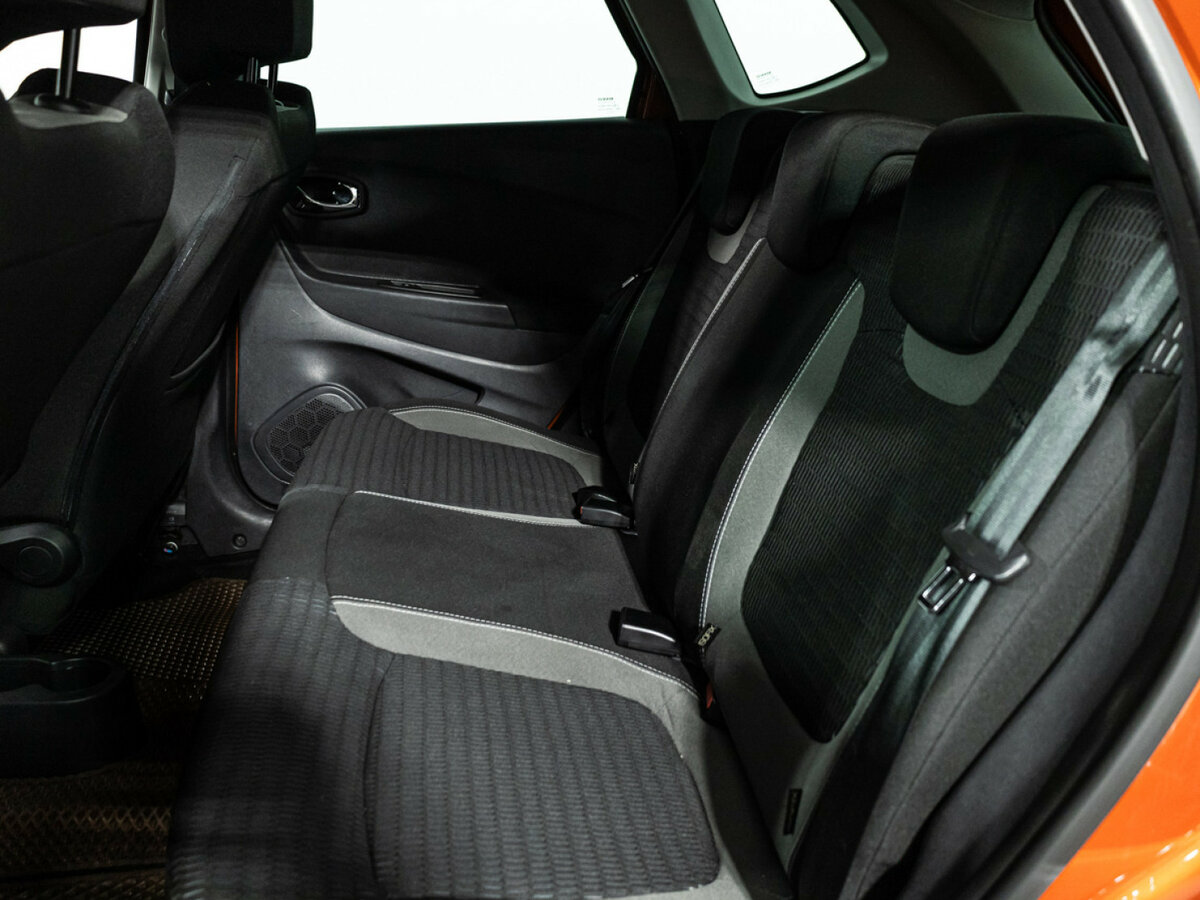 Renault Kaptur с пробегом — 2016 год. Фото: #7