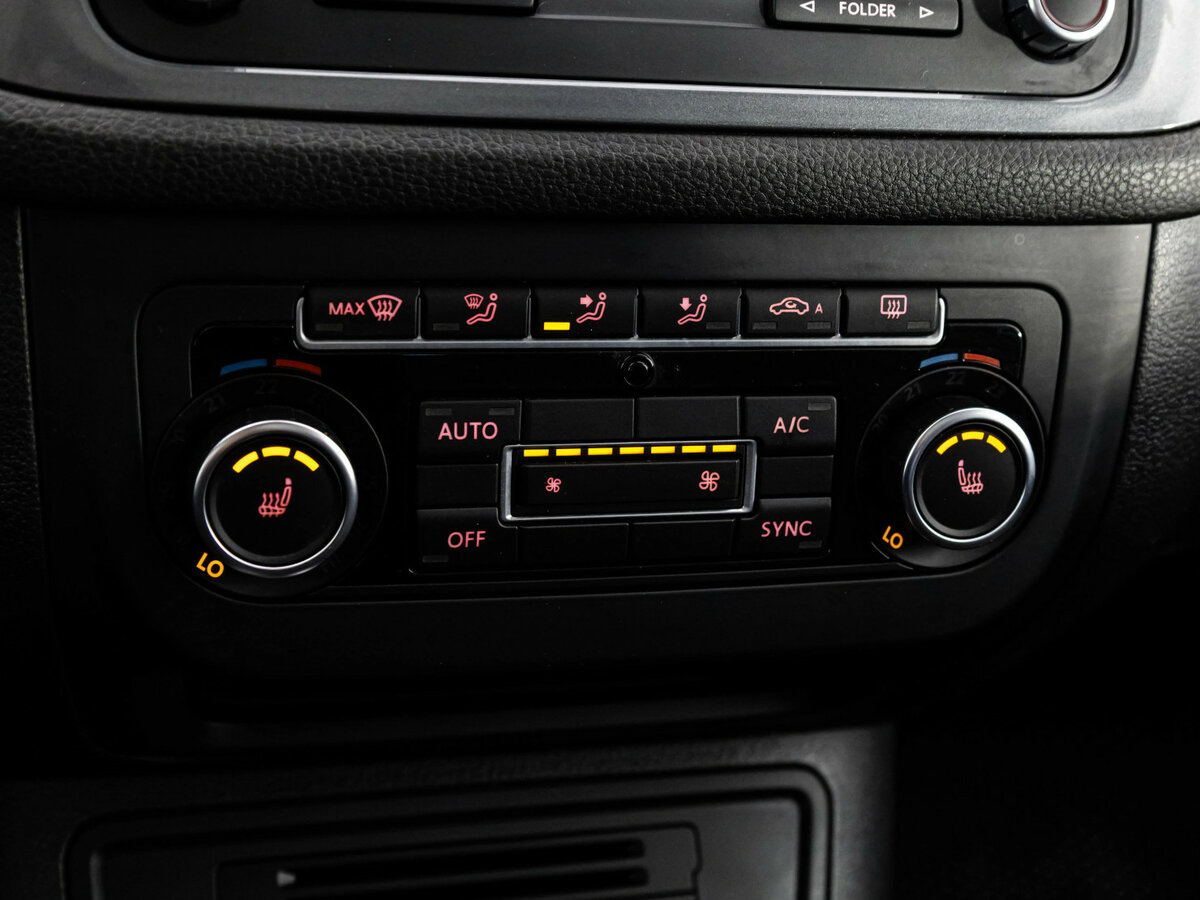 Volkswagen Tiguan с пробегом — 2014 год. Фото: #16