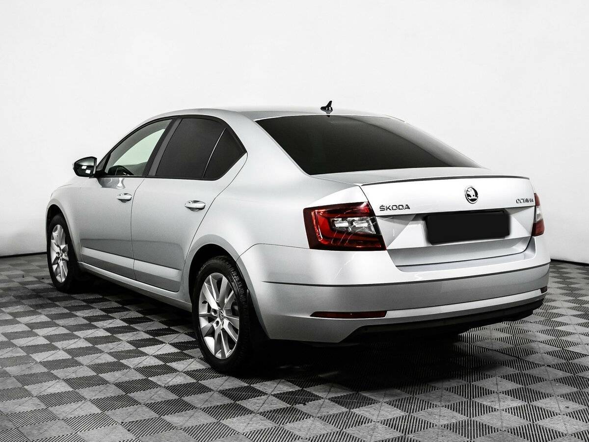 Skoda Octavia с пробегом — 2018 год. Фото: #6