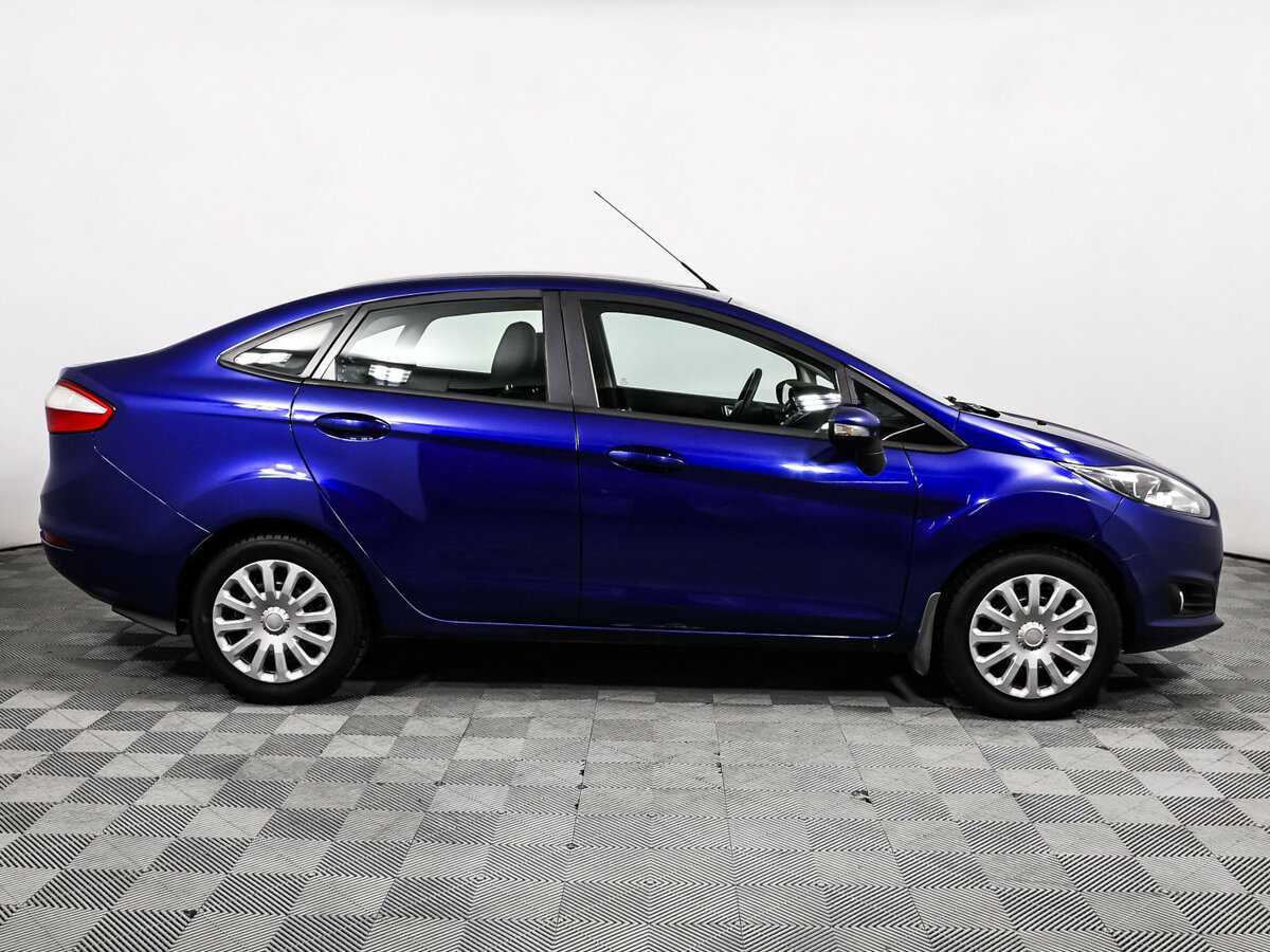 Ford Fiesta с пробегом — 2015 год. Фото: #3