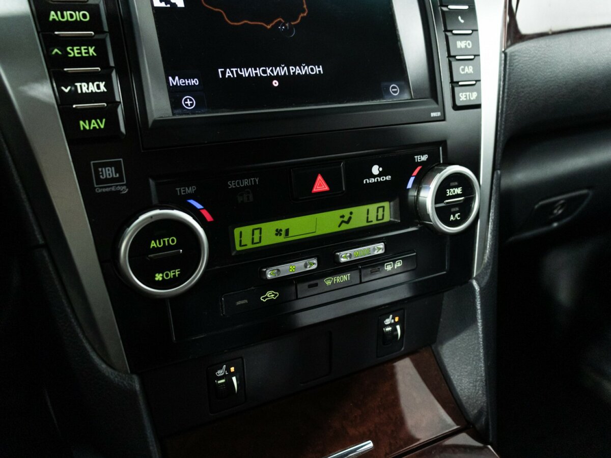 Toyota Camry с пробегом — 2014 год. Фото: #14