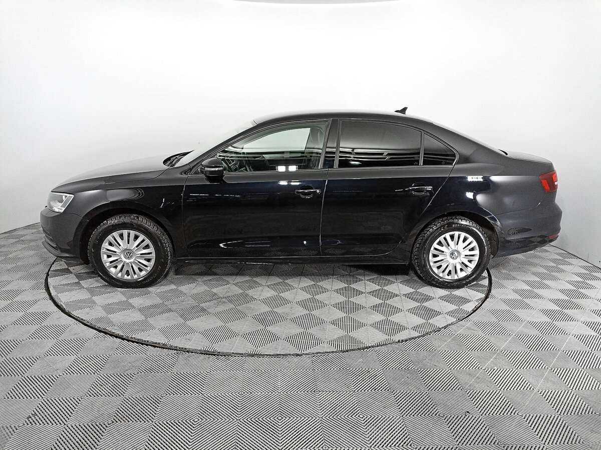 Volkswagen Jetta с пробегом — 2018 год. Фото: #6