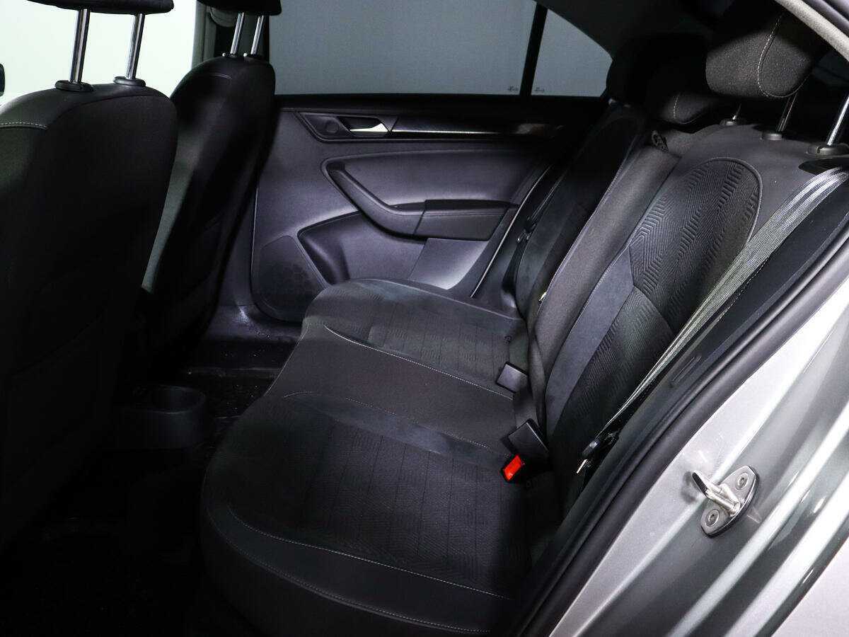 Volkswagen Polo с пробегом — 2020 год. Фото: #9