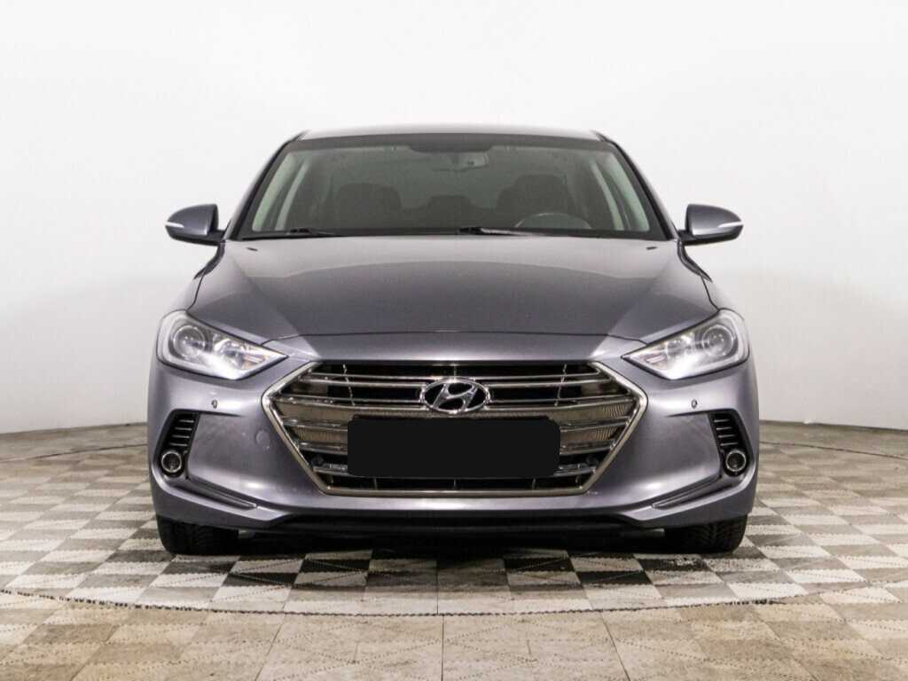 Hyundai Elantra с пробегом — 2018 год. Фото: #1