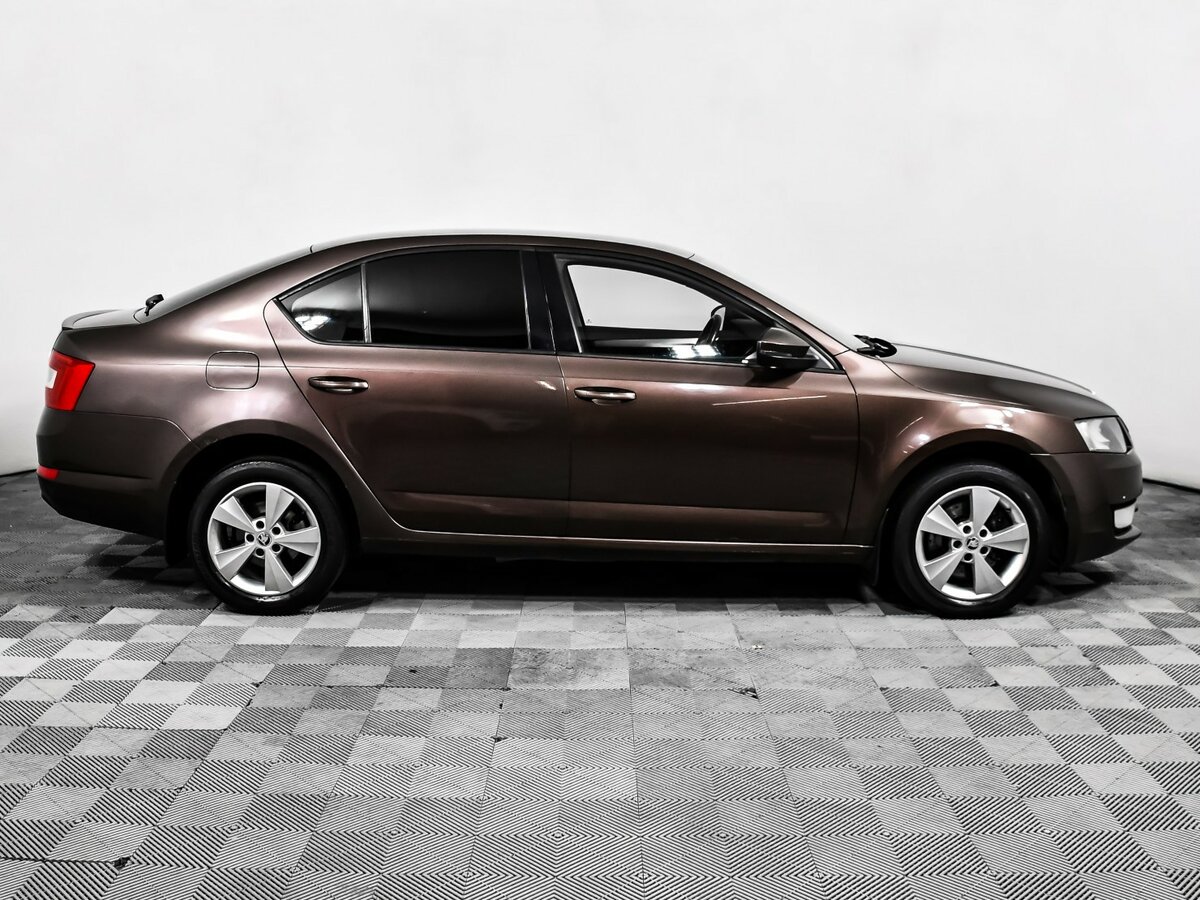 Skoda Octavia с пробегом — 2014 год. Фото: #3