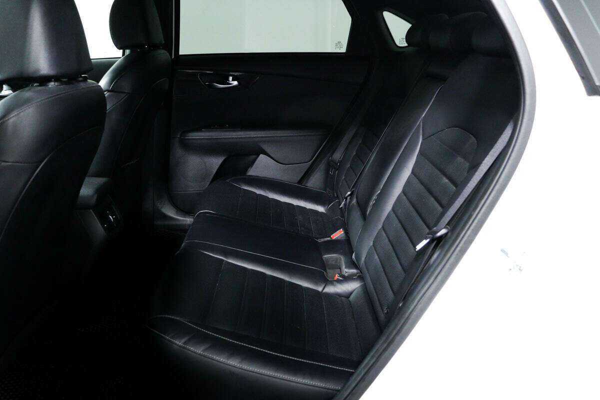 Kia Cerato с пробегом — 2020 год. Фото: #11