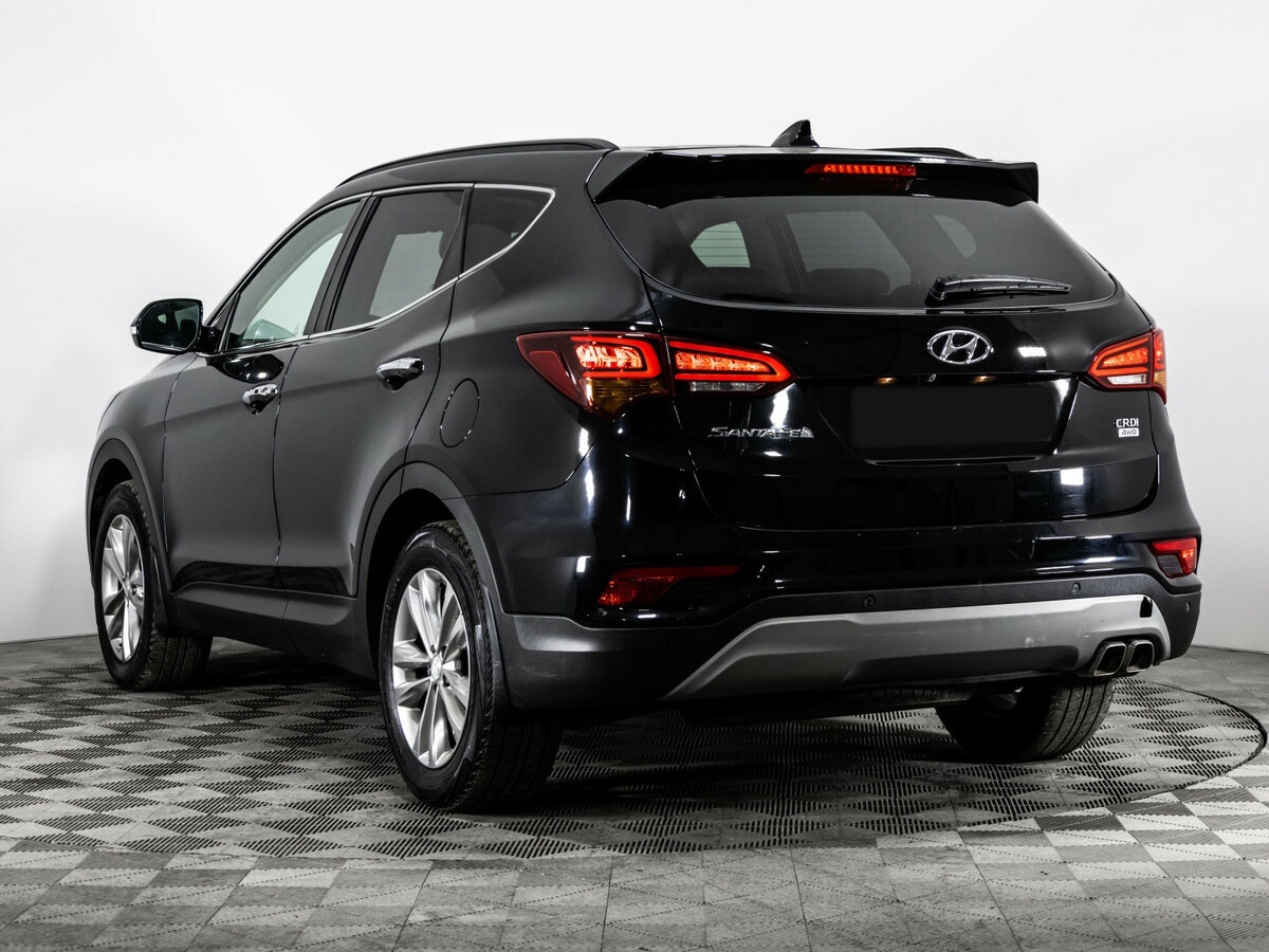 Hyundai Santa Fe с пробегом — 2018 год. Фото: #5