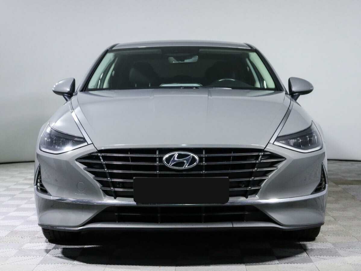 Hyundai Sonata с пробегом — 2020 год. Фото: #1