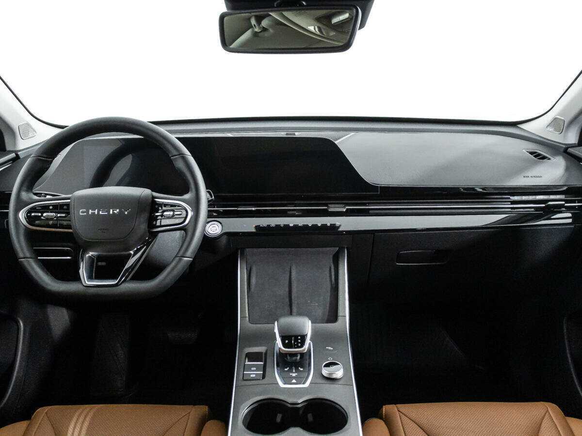 OMODA C5 с пробегом — 2022 год. Фото: #12