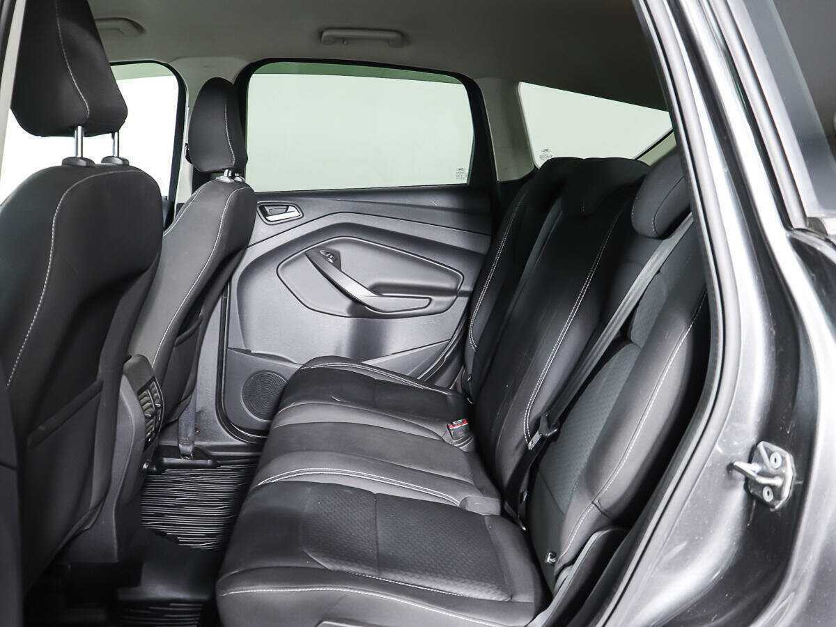 Ford Kuga с пробегом — 2017 год. Фото: #9