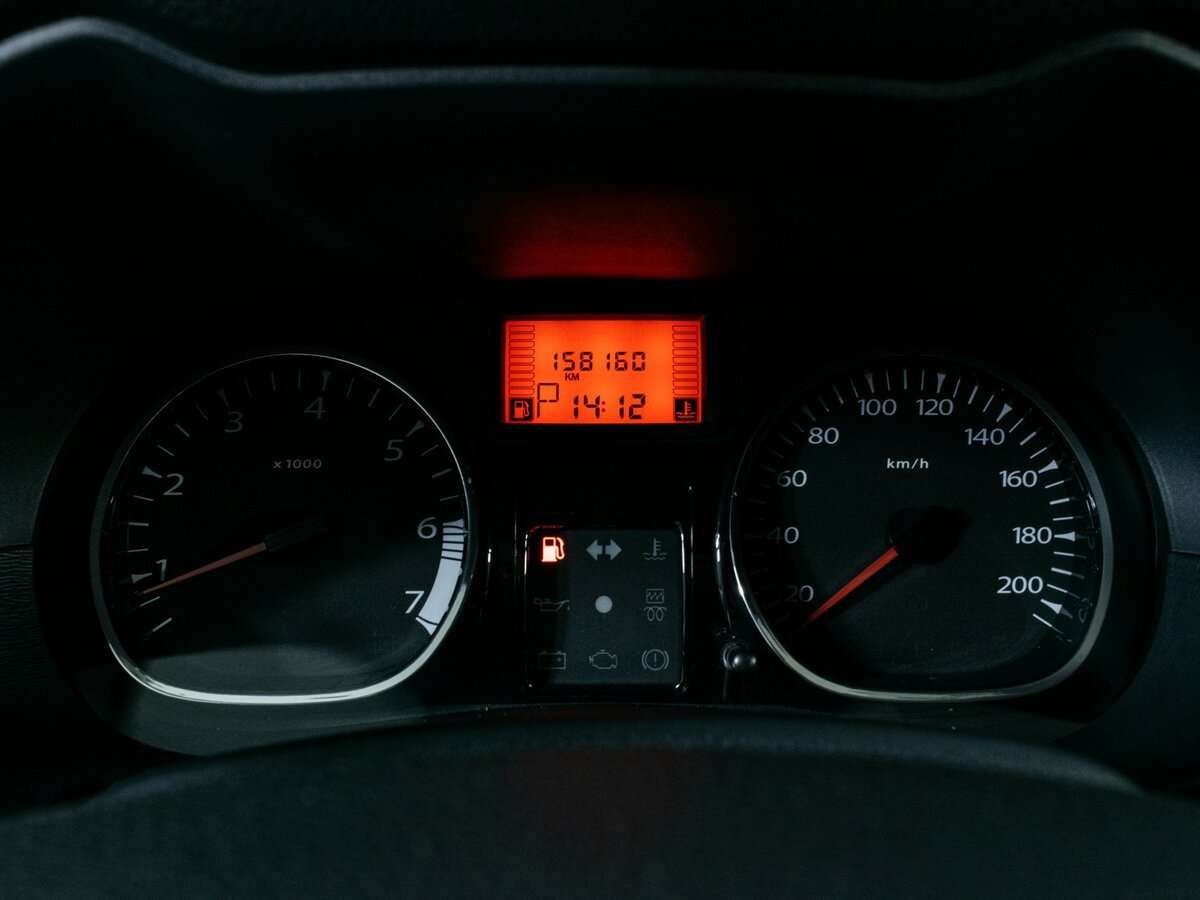 Renault Duster с пробегом — 2013 год. Фото: #9