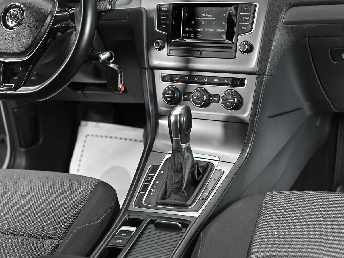 Volkswagen Golf с пробегом — 2013 год. Фото: #8
