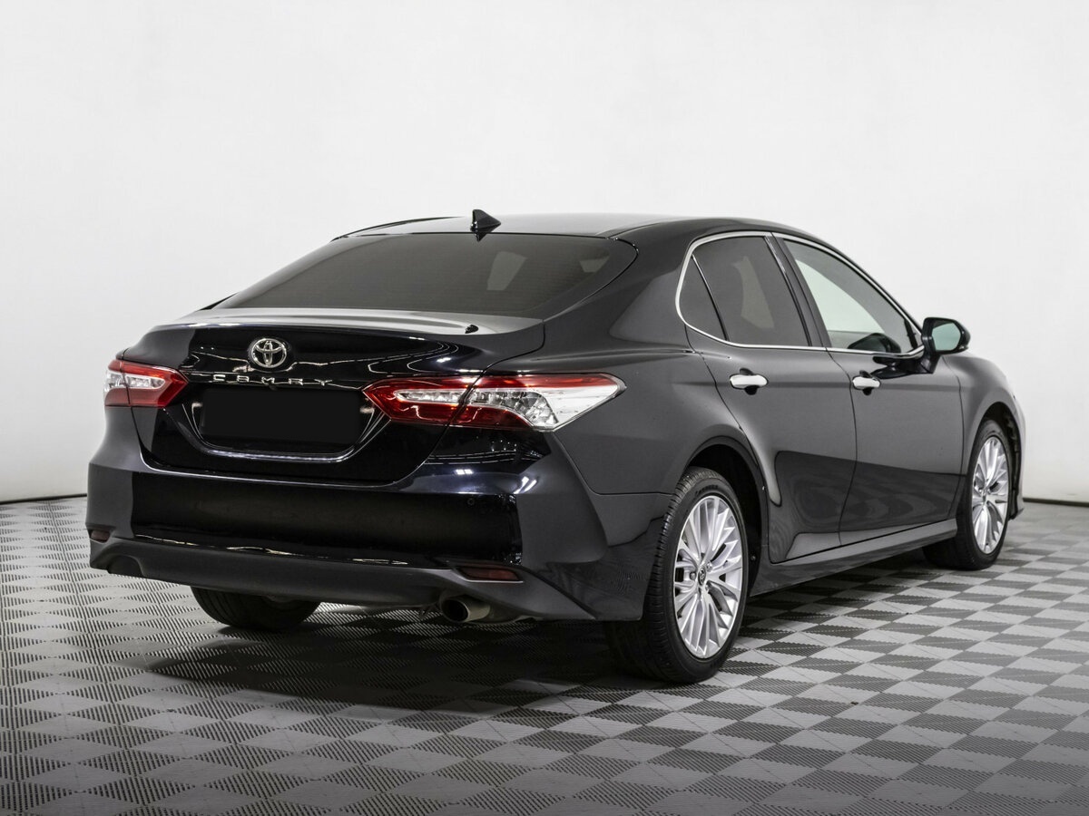 Toyota Camry с пробегом — 2020 год. Фото: #3