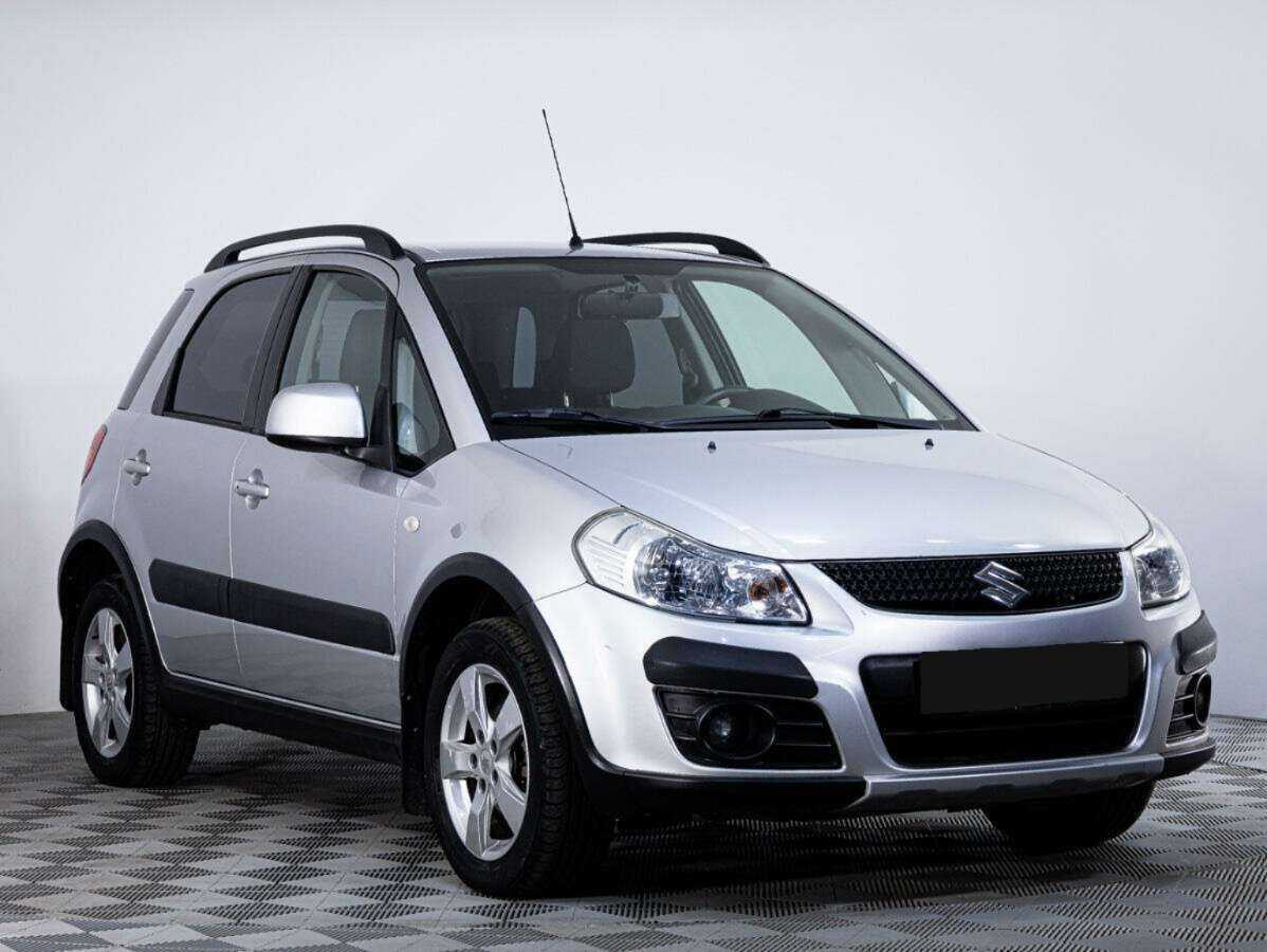 Suzuki SX4 с пробегом — 2012 год. Фото: #1