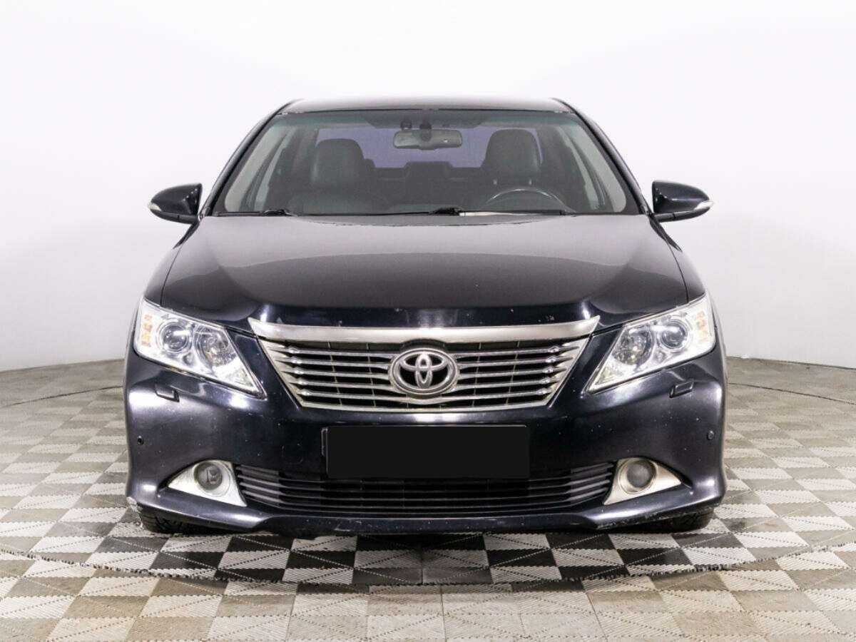 Toyota Camry с пробегом — 2013 год. Фото: #1
