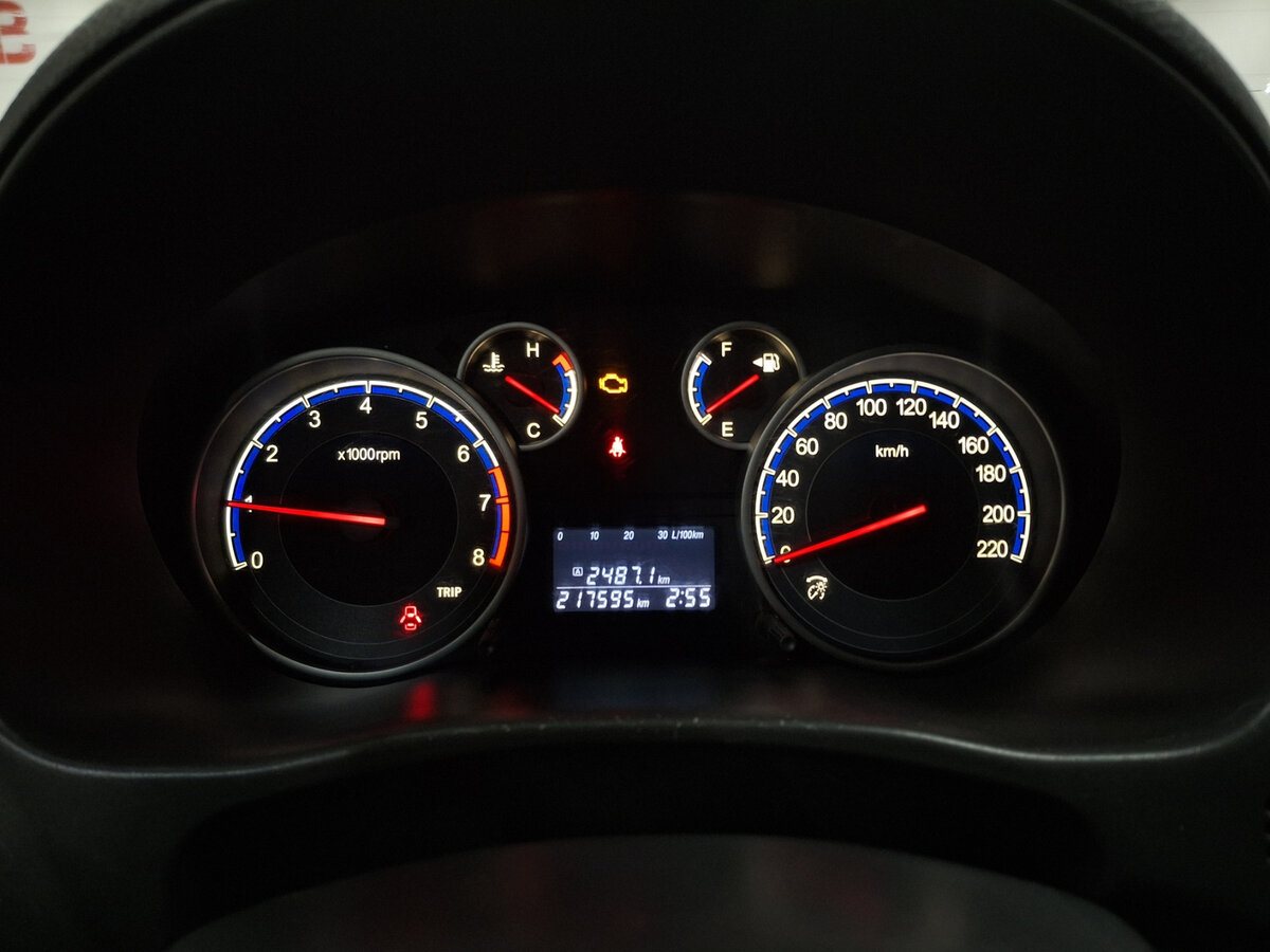 Suzuki SX4 с пробегом — 2012 год. Фото: #12