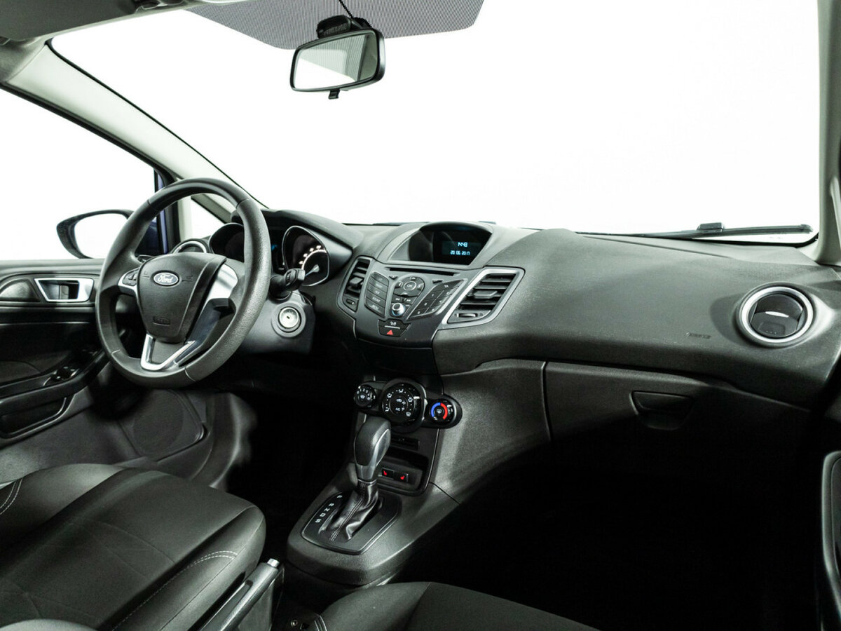 Ford Fiesta с пробегом — 2016 год. Фото: #8