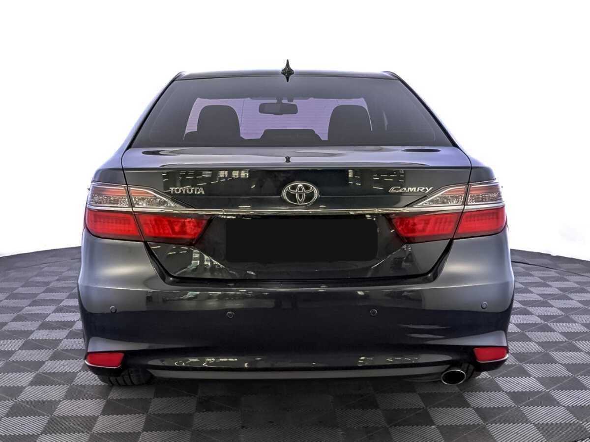 Toyota Camry с пробегом — 2016 год. Фото: #5