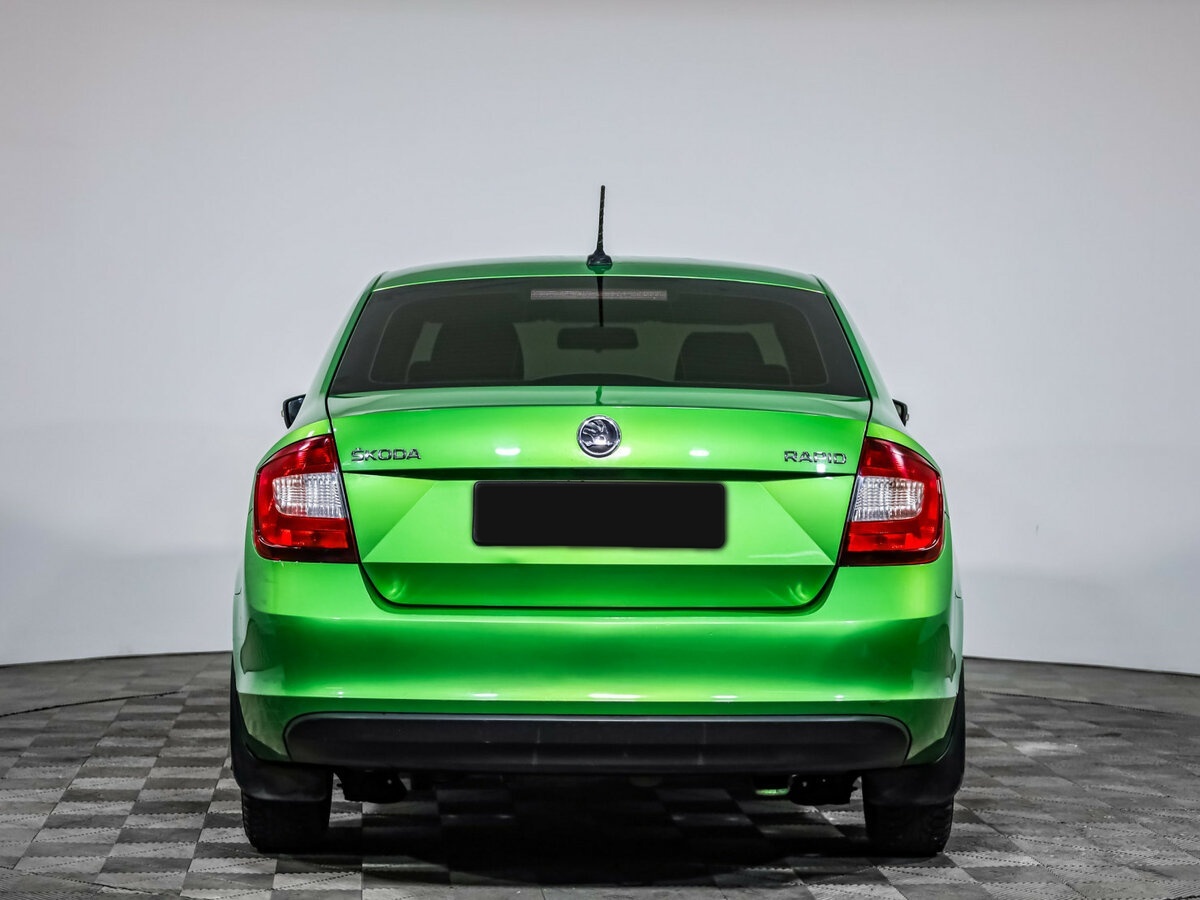 Skoda Rapid с пробегом — 2018 год. Фото: #4