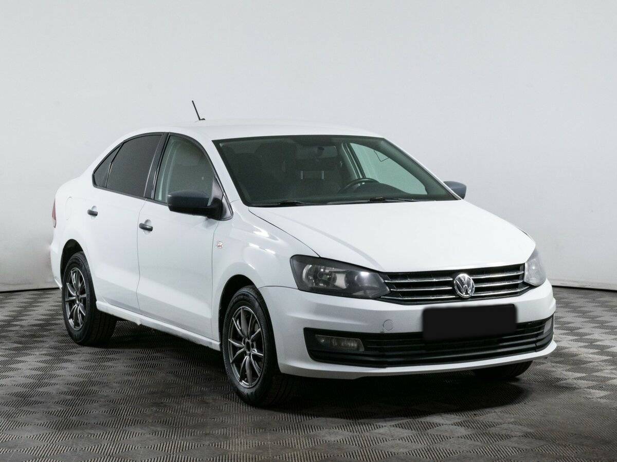 Volkswagen Polo с пробегом — 2018 год. Фото: #2