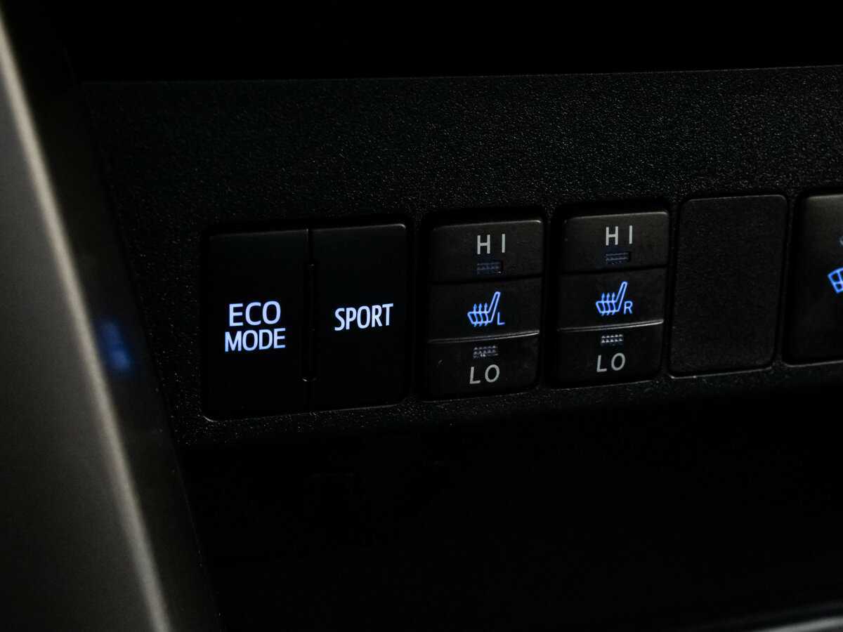 Toyota RAV4 с пробегом — 2014 год. Фото: #9