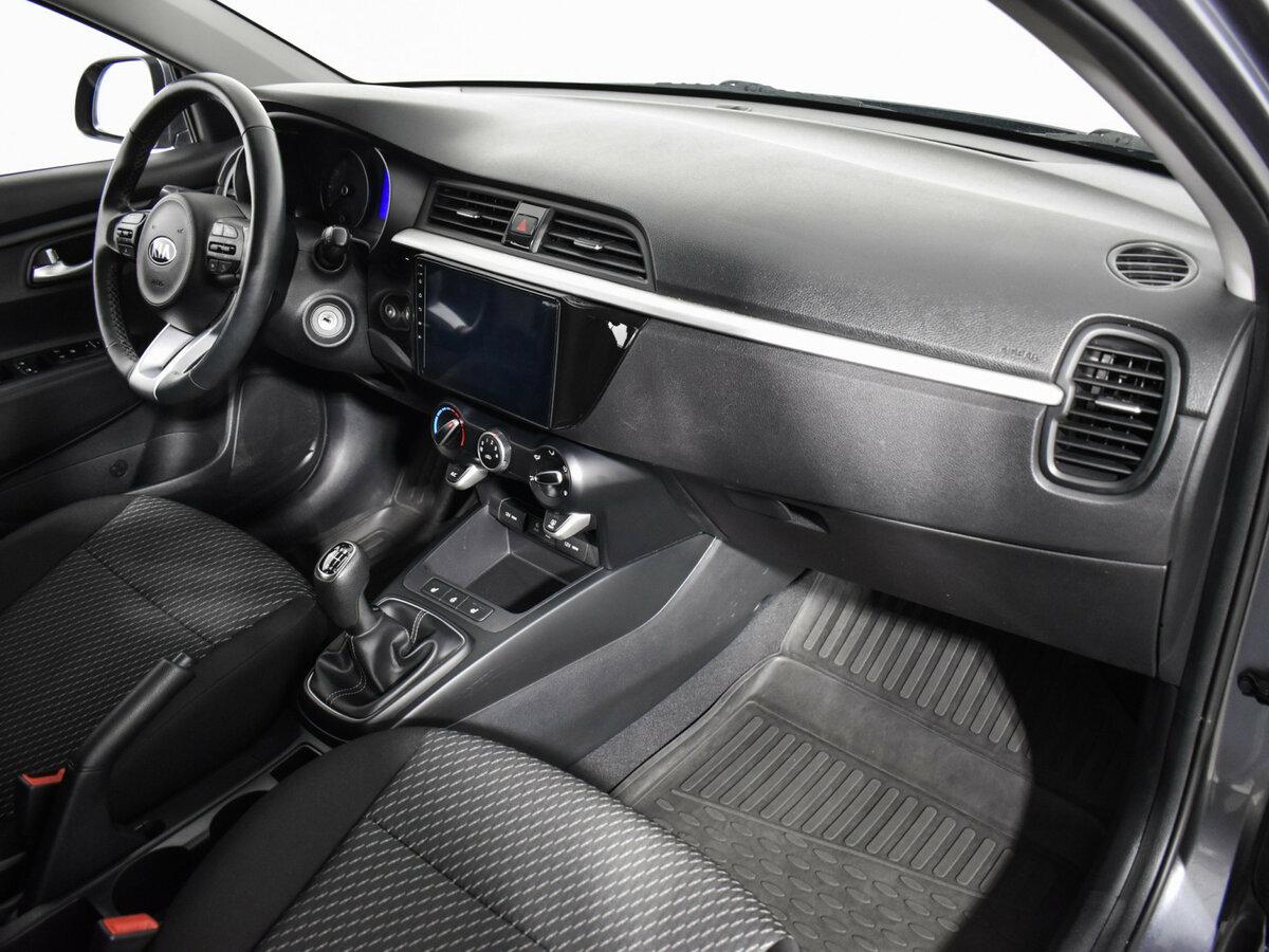 Kia Rio с пробегом — 2020 год. Фото: #11