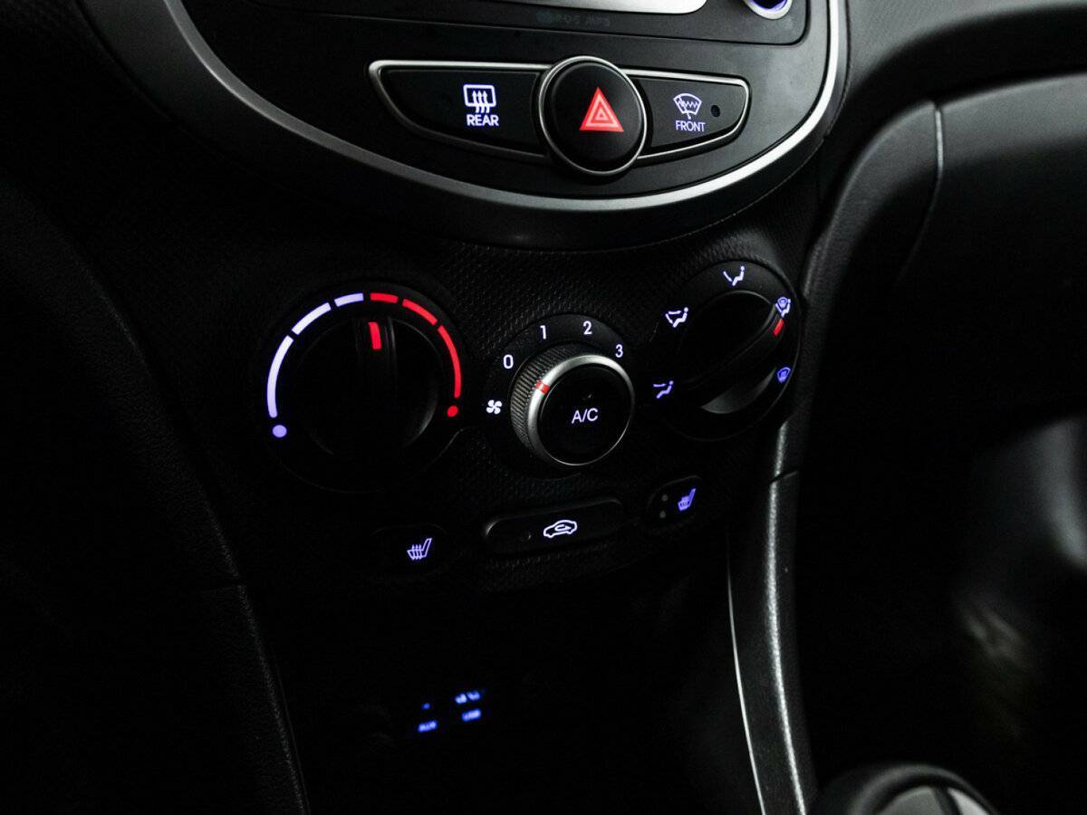 Hyundai Solaris с пробегом — 2016 год. Фото: #14