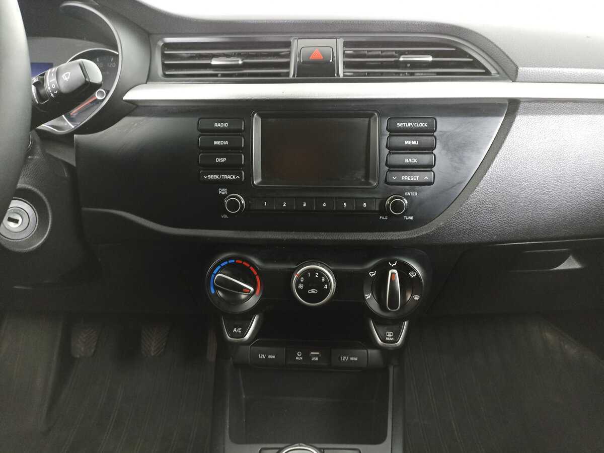 Kia Rio с пробегом — 2017 год. Фото: #14