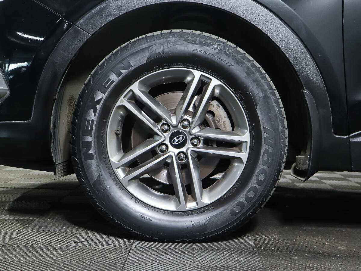 Hyundai Santa Fe с пробегом — 2016 год. Фото: #17