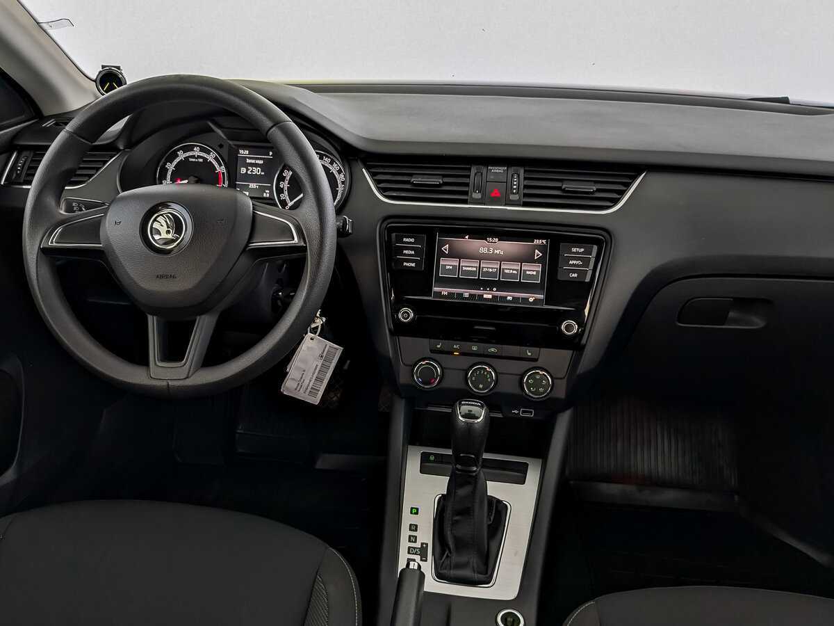 Skoda Octavia с пробегом — 2018 год. Фото: #26