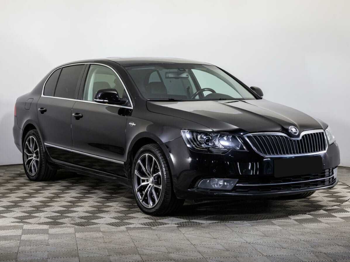 Skoda Superb с пробегом — 2014 год. Фото: #2
