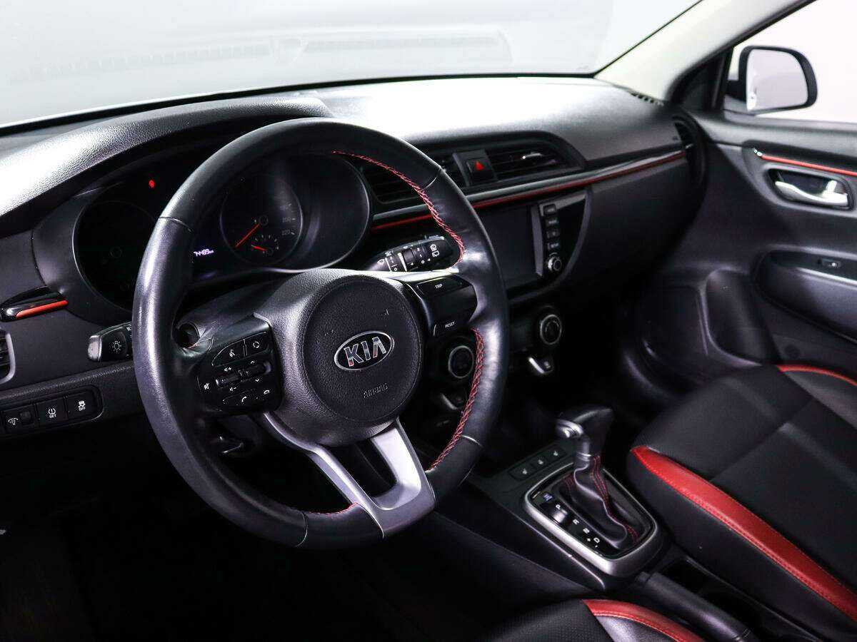 Kia Rio с пробегом — 2019 год. Фото: #11