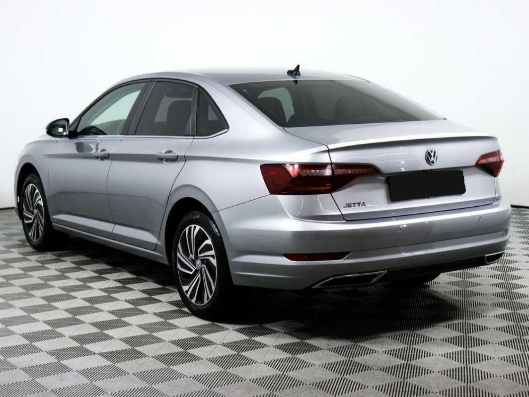 Volkswagen Jetta с пробегом — 2020 год. Фото: #6